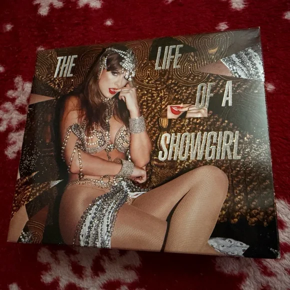 The Life of a Showgirl: It’s Beautiful Edition - Picture 2 of 4